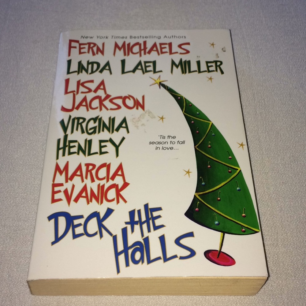 🦋👀🦋Deck the Halls